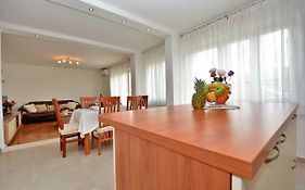 Apartment Lovre